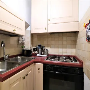 Wine Dolcetto Apartment Florence