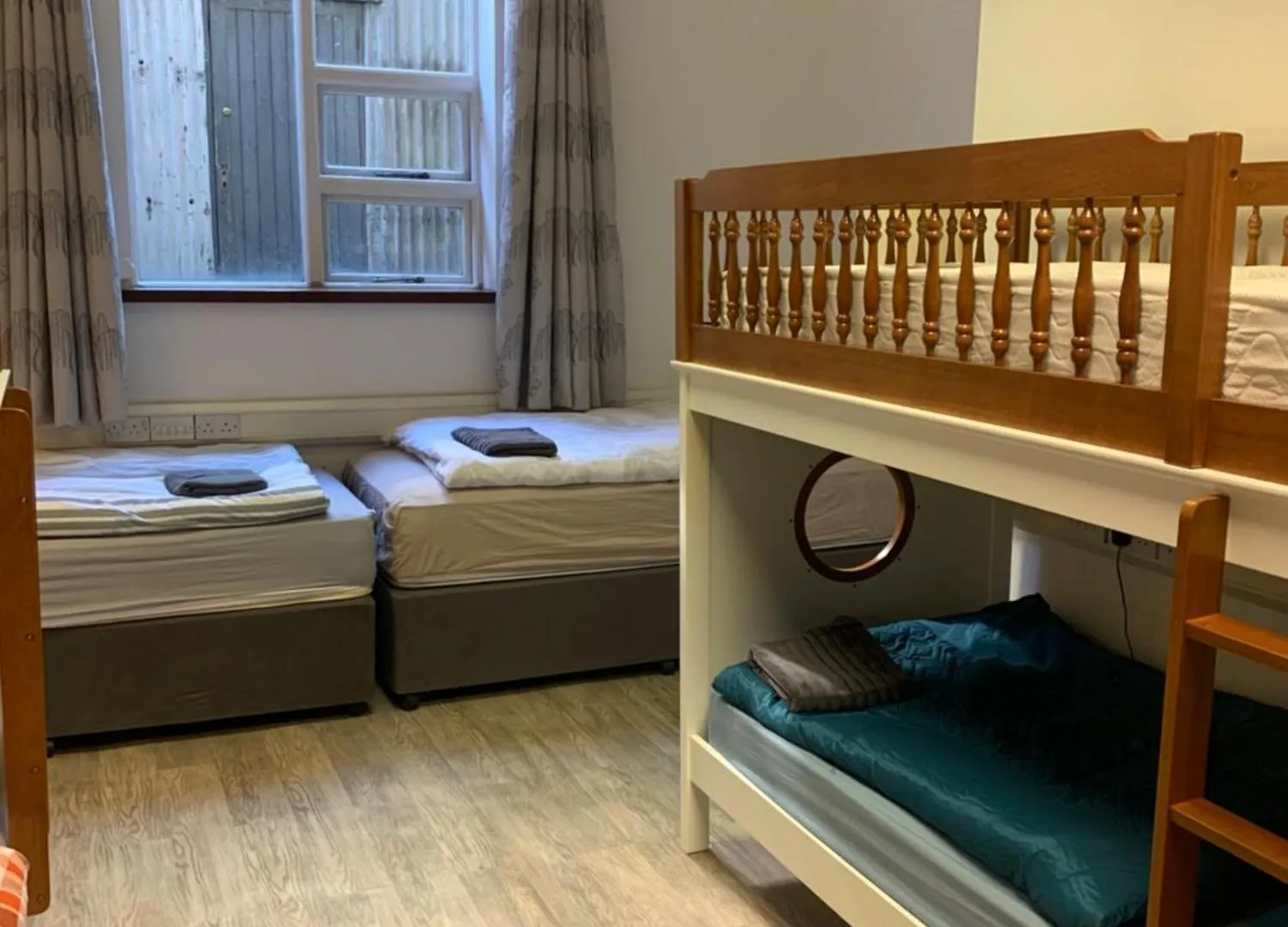 Gasthof Eden Quay Guesthouse Private Rooms Dublin