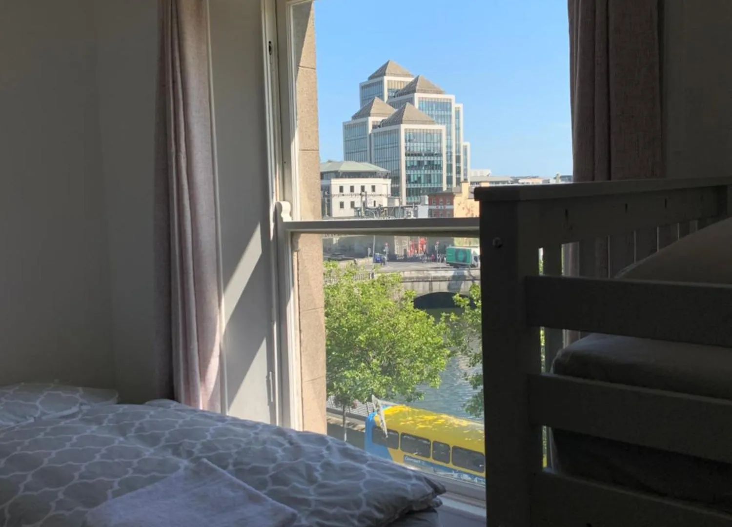 Eden Quay Guesthouse Private Rooms Dublin